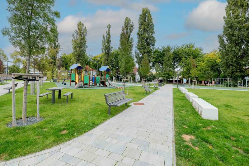 Arenda 2-komnatnaya, 2-komnatnaya, Súkennícka, Bratislava - Ružinov, S