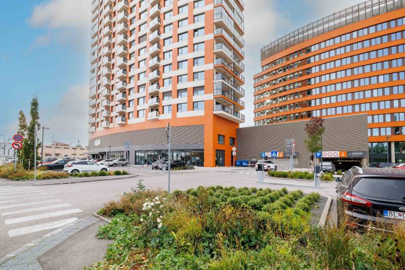 Arenda 2-komnatnaya, 2-komnatnaya, Súkennícka, Bratislava - Ružinov, S