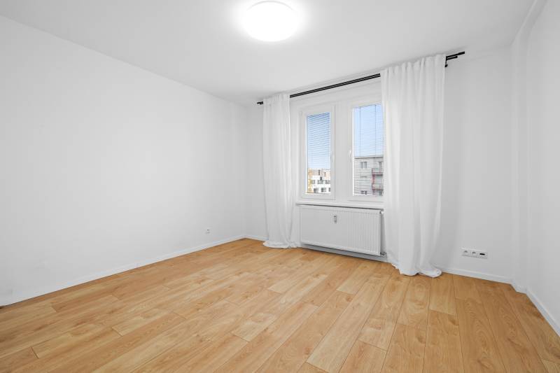 Arenda 3-komnatnaya, 3-komnatnaya, Haburská, Bratislava - Ružinov, Slo