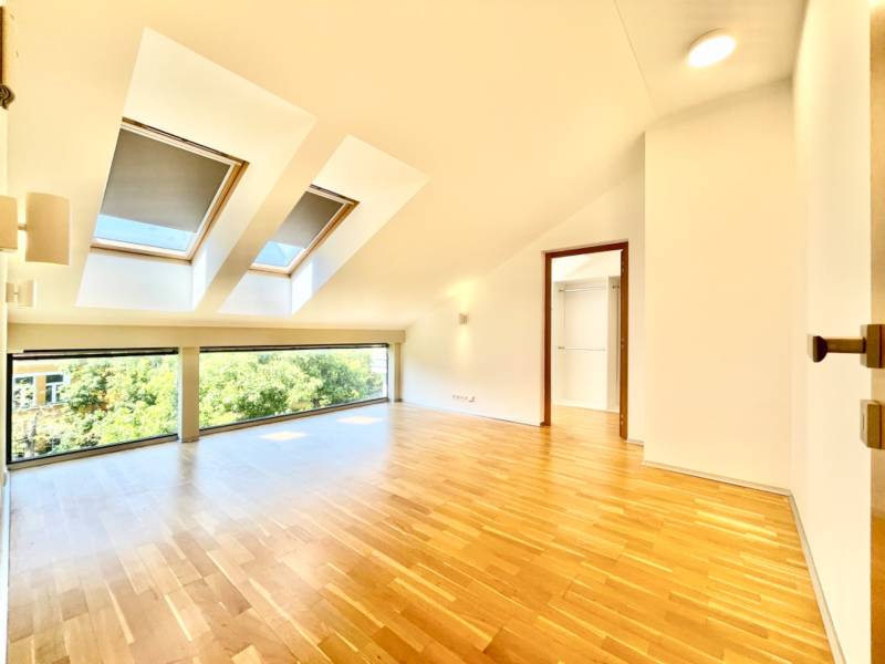 Arenda 5-i-bolee-komnat, 5-i-bolee-komnat, Hlboká cesta, Bratislava - 