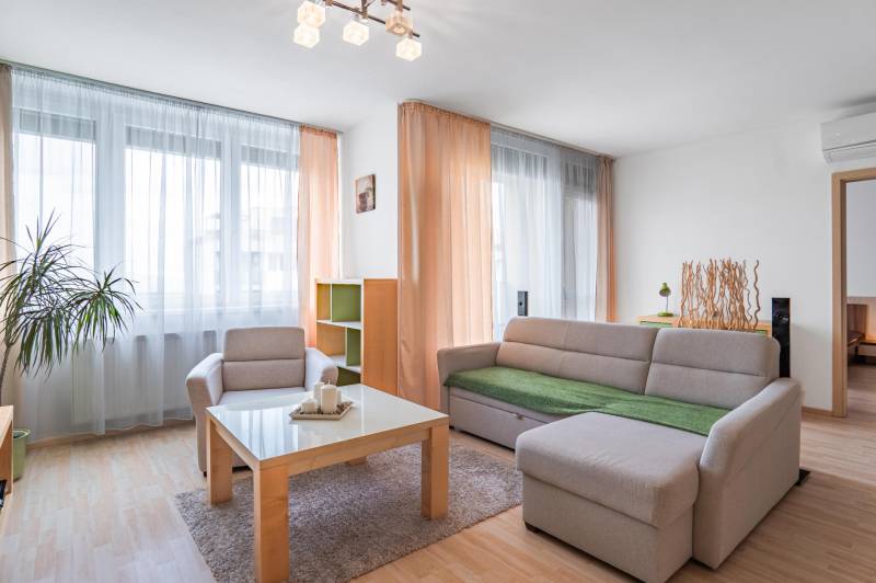 Prodazha 2-komnatnaya, 2-komnatnaya, Opletalova, Bratislava - Devínska