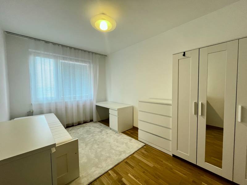 Arenda 3-komnatnaya, 3-komnatnaya, Mierová, Bratislava - Ružinov, Slov