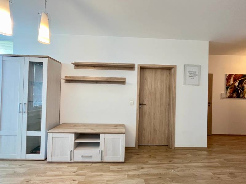 Arenda 2-komnatnaya, 2-komnatnaya, Zuzany Chalupovej, Bratislava - Ruž