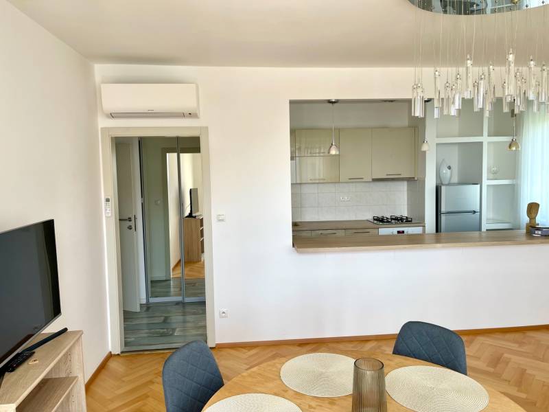 Arenda 2-komnatnaya, 2-komnatnaya, Palisády, Bratislava - Staré Mesto,