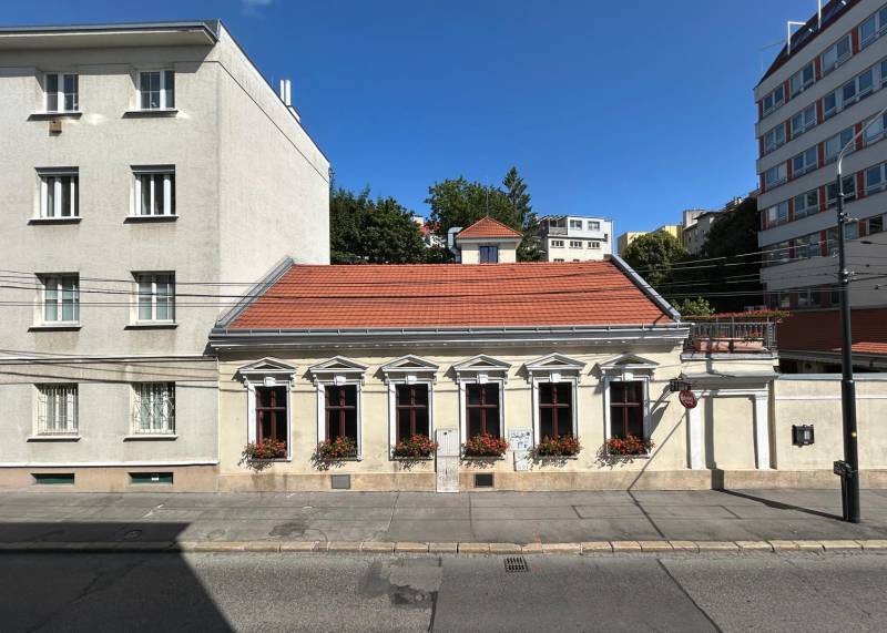 Prodazha 2-komnatnaya, 2-komnatnaya, Cintorínska, Bratislava - Staré M