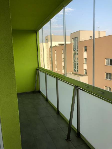 Arenda 4-komnatnaya, 4-komnatnaya, Cementárenská, Malacky, Slovakia