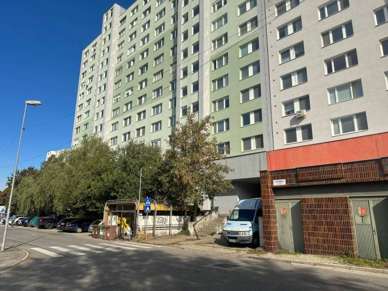 Arenda 2-komnatnaya, 2-komnatnaya, Strečnianska, Bratislava - Petržalk