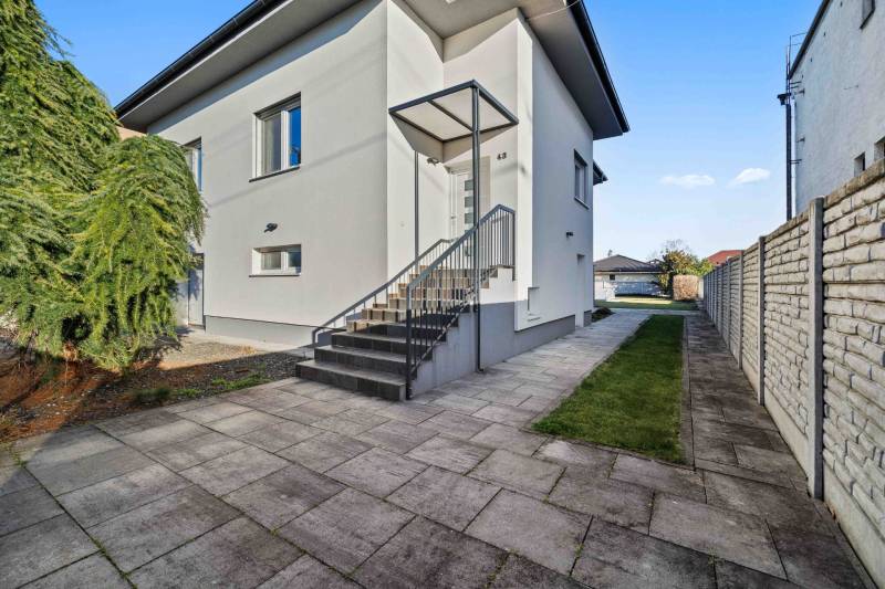 Prodazha CHastnye-doma, CHastnye-doma, Pluhová, Senec, Slovakia