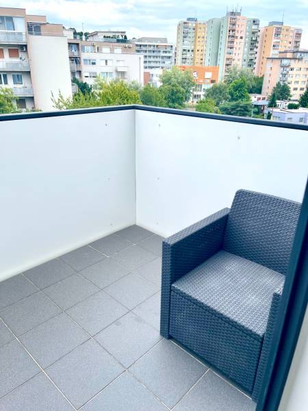 Arenda 2-komnatnaya, 2-komnatnaya, Vlárska, Bratislava - Nové Mesto, S