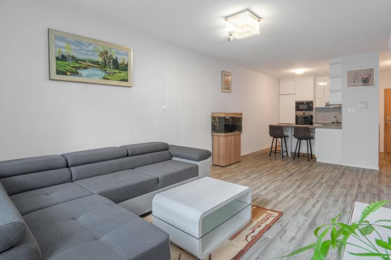 Arenda 3-komnatnaya, 3-komnatnaya, Bratislava - Nové Mesto, Slovakia