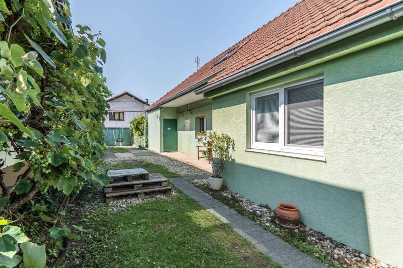 Prodazha CHastnye-doma, CHastnye-doma, Nová, Galanta, Slovakia