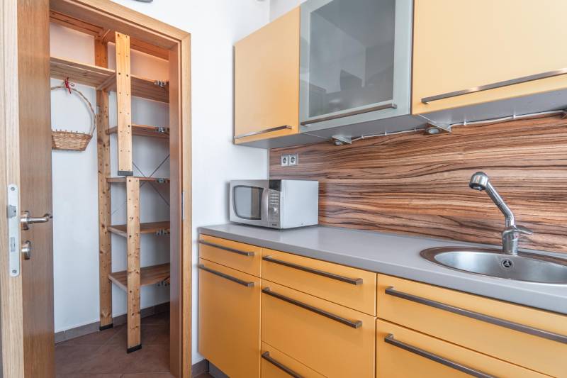 Prodazha 2-komnatnaya, 2-komnatnaya, Ružová dolina, Bratislava - Ružin
