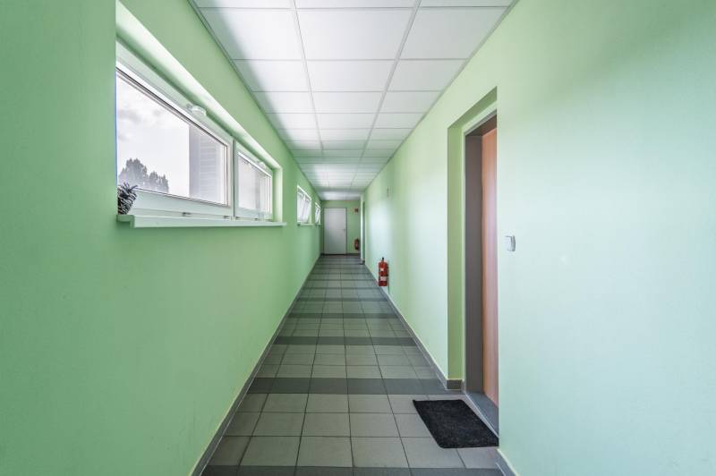 Prodazha 2-komnatnaya, 2-komnatnaya, Ružová dolina, Bratislava - Ružin