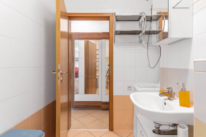 Prodazha 2-komnatnaya, 2-komnatnaya, Ružová dolina, Bratislava - Ružin