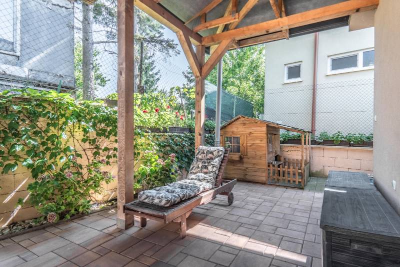 Prodazha CHastnye-doma, CHastnye-doma, K zlatému rohu, Bratislava - De