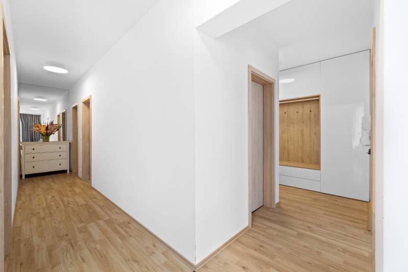 Светлая 4-комнатная квартира в престижном Новом Ружинове