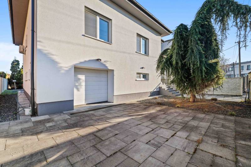 Prodazha CHastnye-doma, CHastnye-doma, Pluhová, Senec, Slovakia