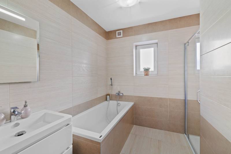 Prodazha CHastnye-doma, CHastnye-doma, Pluhová, Senec, Slovakia