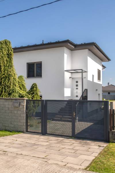 Prodazha CHastnye-doma, CHastnye-doma, Pluhová, Senec, Slovakia