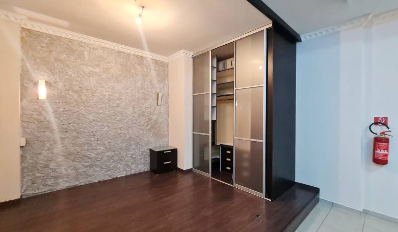 Arenda Torgovye-pomeshchenija, Torgovye-pomeshchenija, Malokarpatské n