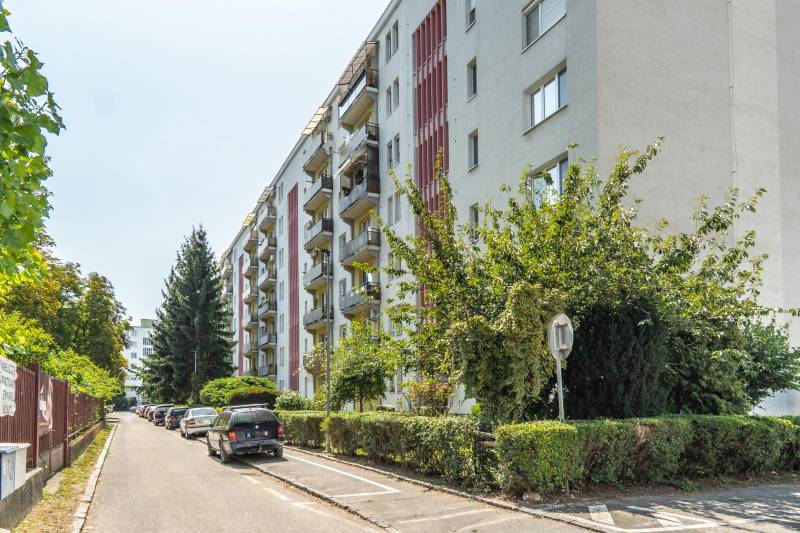 Prodazha 3-komnatnaya, 3-komnatnaya, Narcisová, Bratislava - Ružinov, 