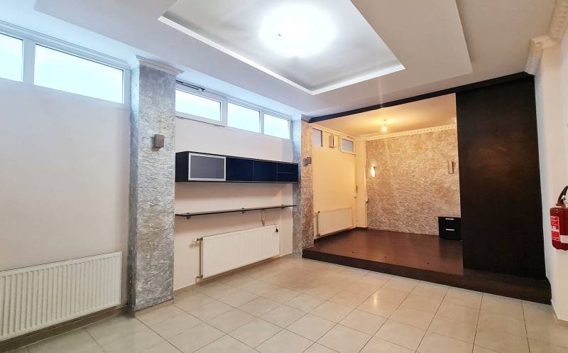 Arenda Ofisy, Ofisy, Malokarpatské námestie, Bratislava - Lamač, Slova