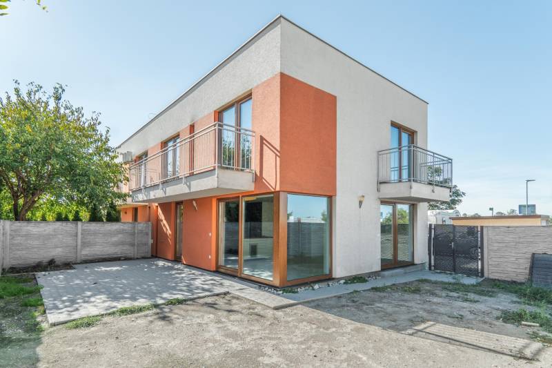 Prodazha 4-komnatnaya, 4-komnatnaya, Púpavová, Senec, Slovakia