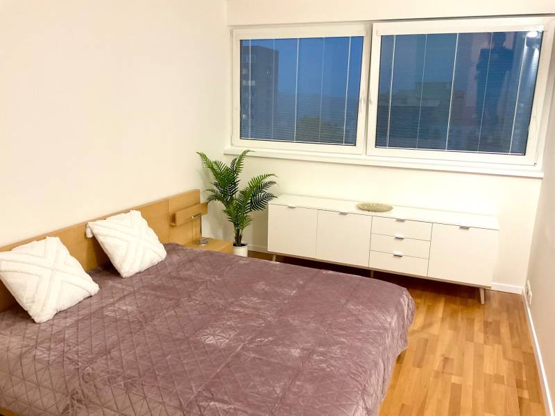 Arenda 3-komnatnaya, 3-komnatnaya, Bárdošova, Bratislava - Nové Mesto,