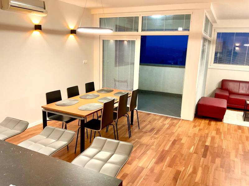 Arenda 3-komnatnaya, 3-komnatnaya, Bárdošova, Bratislava - Nové Mesto,