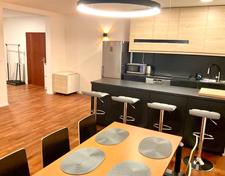 Arenda 3-komnatnaya, 3-komnatnaya, Bárdošova, Bratislava - Nové Mesto,