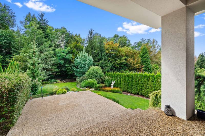 Современный дом в Братиславе с природой за порогом