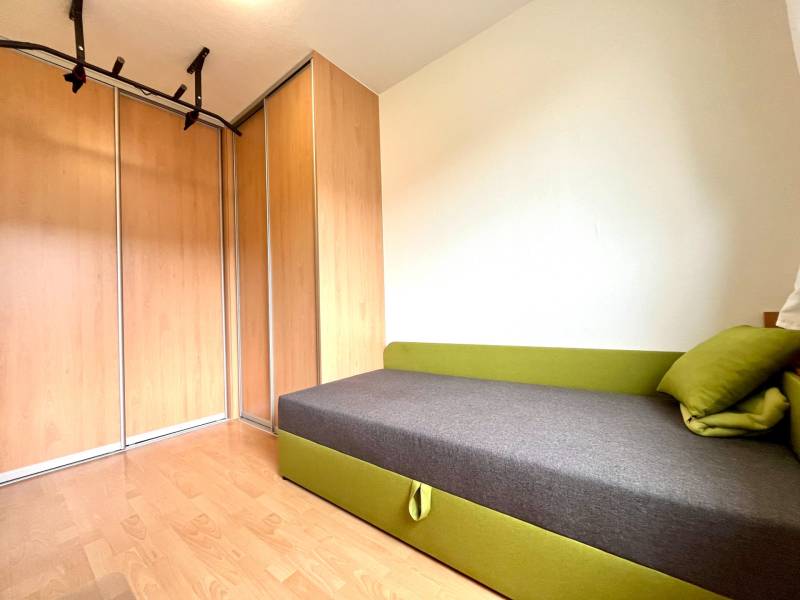 Arenda 3-komnatnaya, 3-komnatnaya, Pavla Horova, Bratislava - Devínska