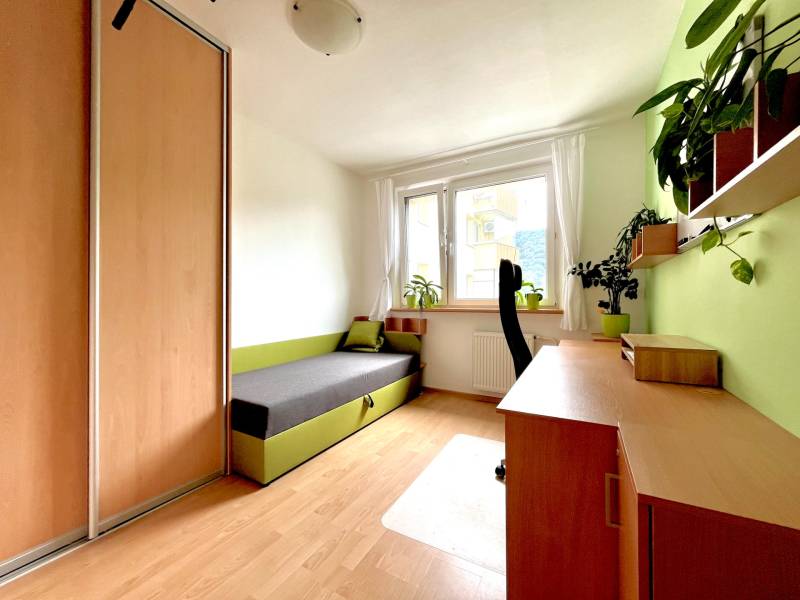 Arenda 3-komnatnaya, 3-komnatnaya, Pavla Horova, Bratislava - Devínska