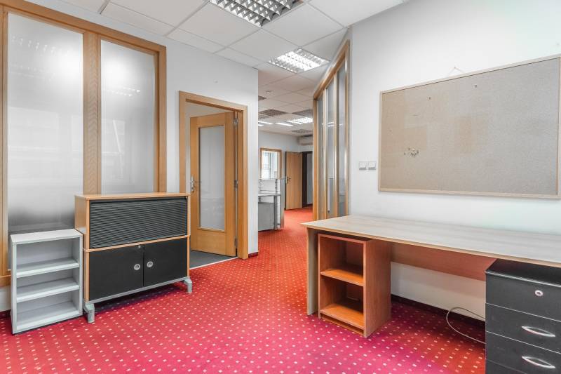 Prodazha 5-i-bolee-komnat, 5-i-bolee-komnat, Námestie Martina Benku, B