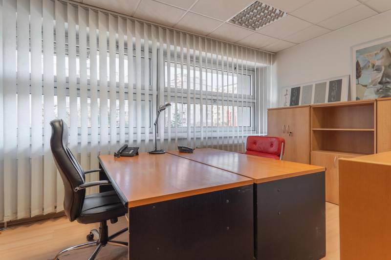 Prodazha 5-i-bolee-komnat, 5-i-bolee-komnat, Námestie Martina Benku, B