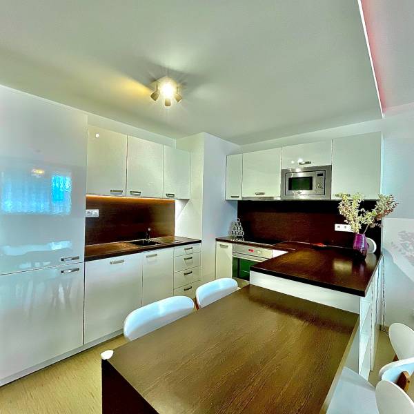 Arenda 3-komnatnaya, 3-komnatnaya, Podzáhradná, Bratislava - Podunajsk