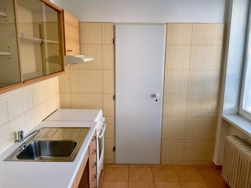 Prodazha 3-komnatnaya, 3-komnatnaya, Sibírska, Bratislava - Nové Mesto