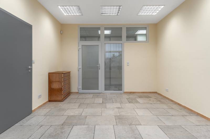 Prodazha Ofisy, Ofisy, Holíčska, Bratislava - Petržalka, Slovakia