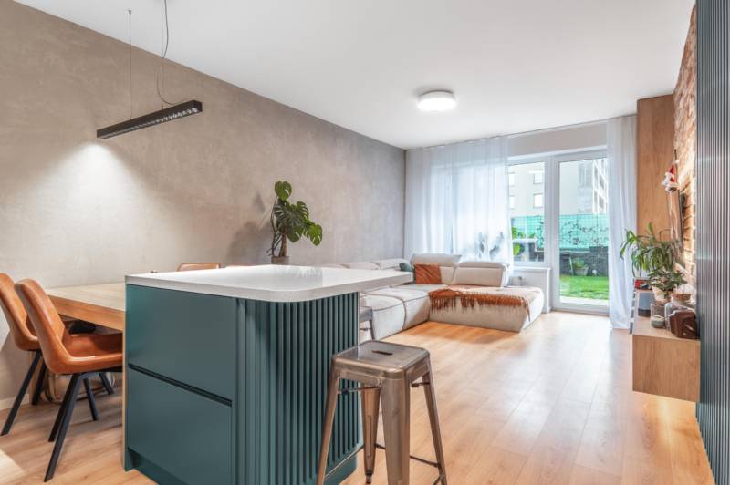 Arenda 3-komnatnaya, 3-komnatnaya, Jána Langoša, Bratislava - Lamač, S