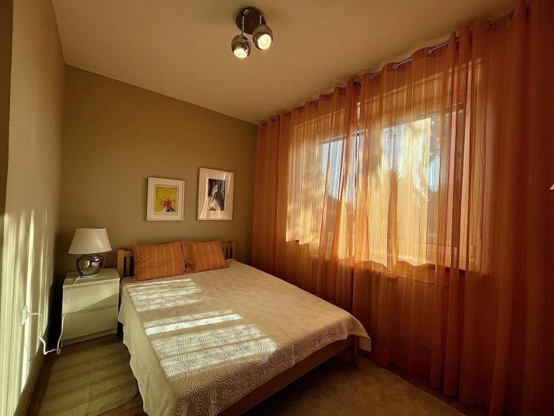 Arenda 4-komnatnaya, 4-komnatnaya, Revova, Bratislava - Staré Mesto, S