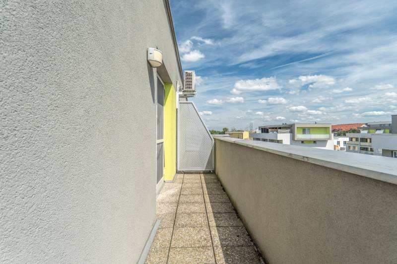 Arenda 4-komnatnaya, 4-komnatnaya, Cementárenská, Malacky, Slovakia