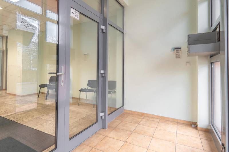 Prodazha Ofisy, Ofisy, Holíčska, Bratislava - Petržalka, Slovakia