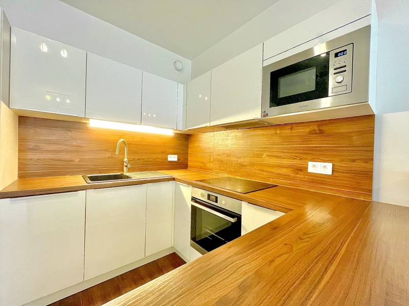 Arenda 2-komnatnaya, 2-komnatnaya, Jégého, Bratislava - Ružinov, Slova