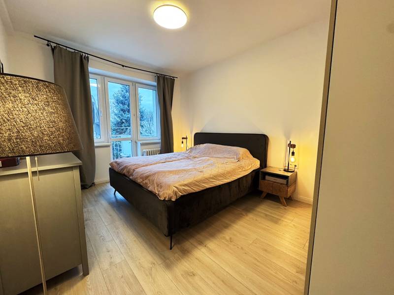 Prodazha 3-komnatnaya, 3-komnatnaya, Trnavská cesta, Bratislava - Ruži