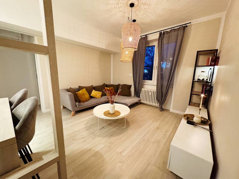 Prodazha 3-komnatnaya, 3-komnatnaya, Trnavská cesta, Bratislava - Ruži