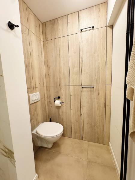 Prodazha 3-komnatnaya, 3-komnatnaya, Trnavská cesta, Bratislava - Ruži