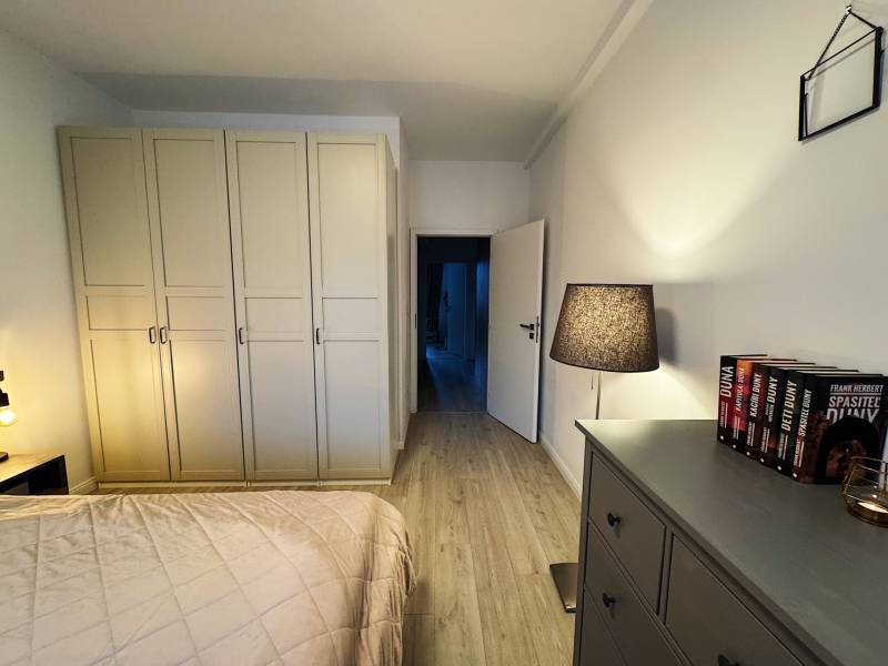 Prodazha 3-komnatnaya, 3-komnatnaya, Trnavská cesta, Bratislava - Ruži