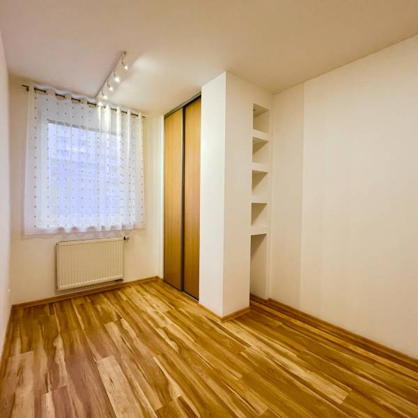 Arenda 3-komnatnaya, 3-komnatnaya, Hany Meličkovej, Bratislava - Karlo