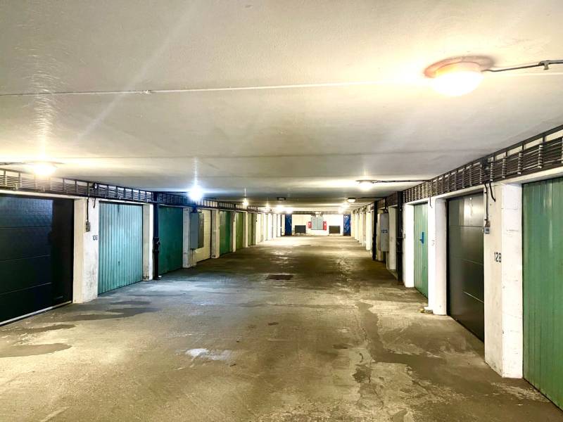 Prodazha Garazhi, Garazhi, Pribišova, Bratislava - Karlova Ves, Slovak