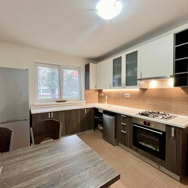 Arenda 2-komnatnaya, 2-komnatnaya, Kvetná, Bratislava - Ružinov, Slova